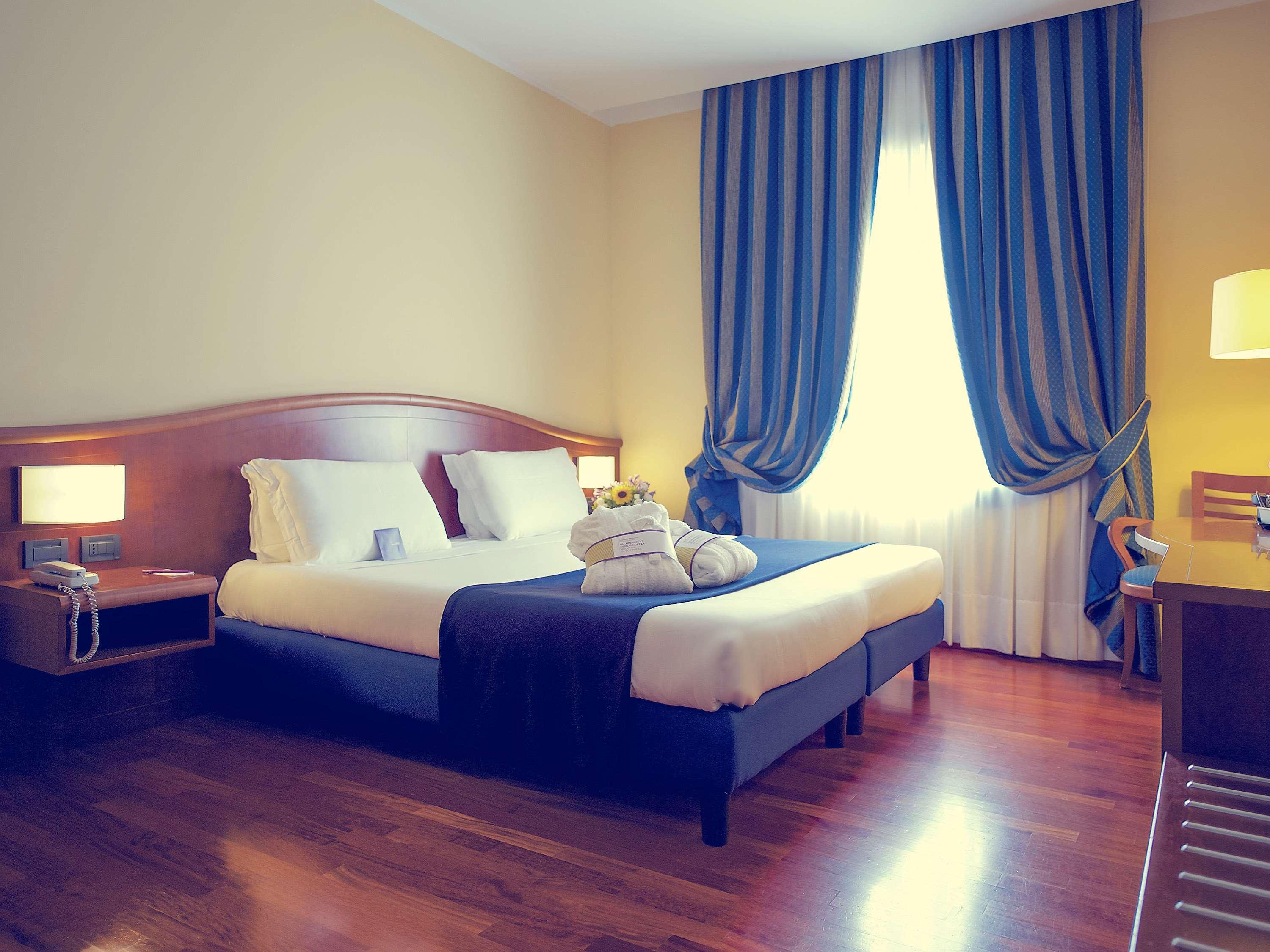 Mercure Genova San Biagio Esterno foto