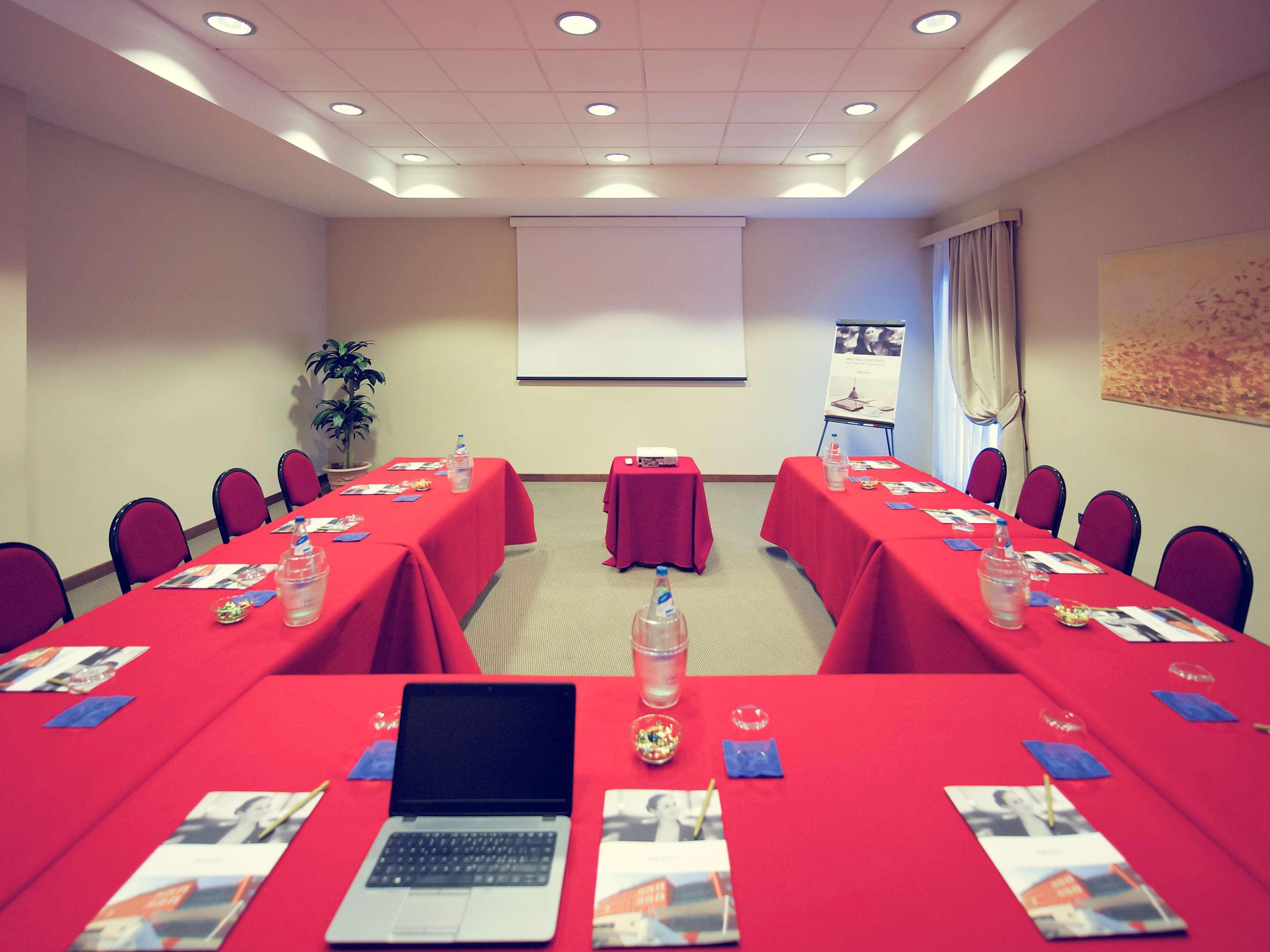 Mercure Genova San Biagio Esterno foto