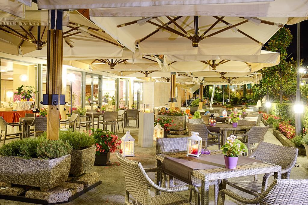 Mercure Genova San Biagio Esterno foto