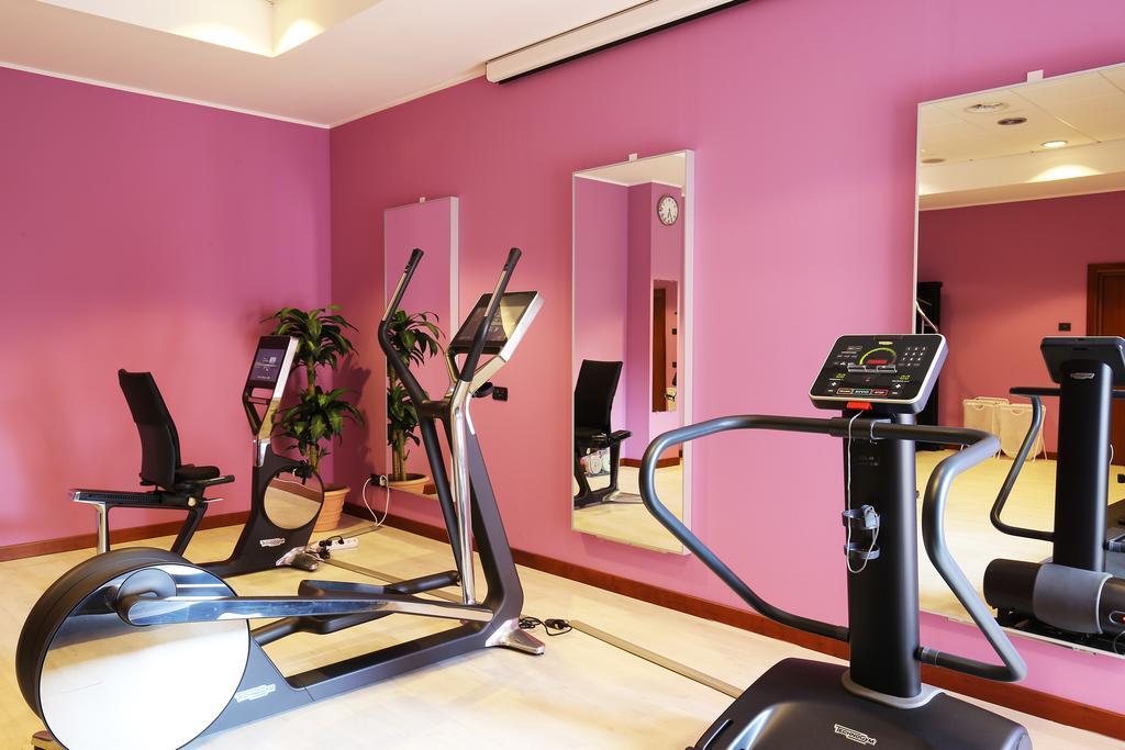 Mercure Genova San Biagio Esterno foto