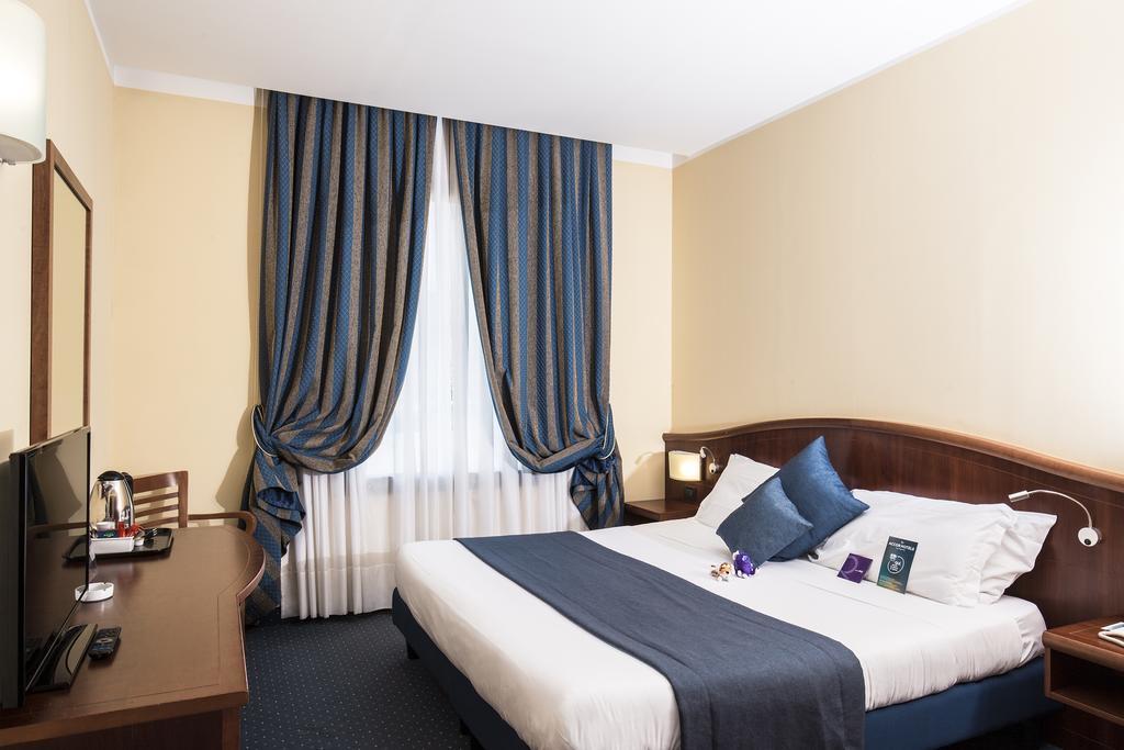 Mercure Genova San Biagio Esterno foto