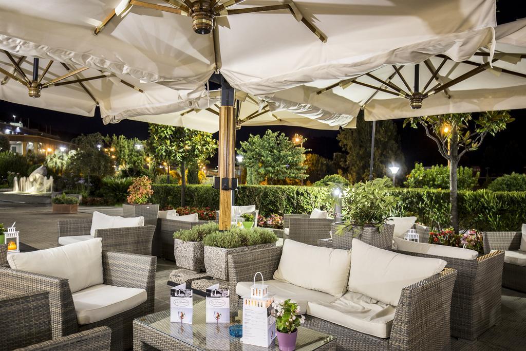 Mercure Genova San Biagio Esterno foto