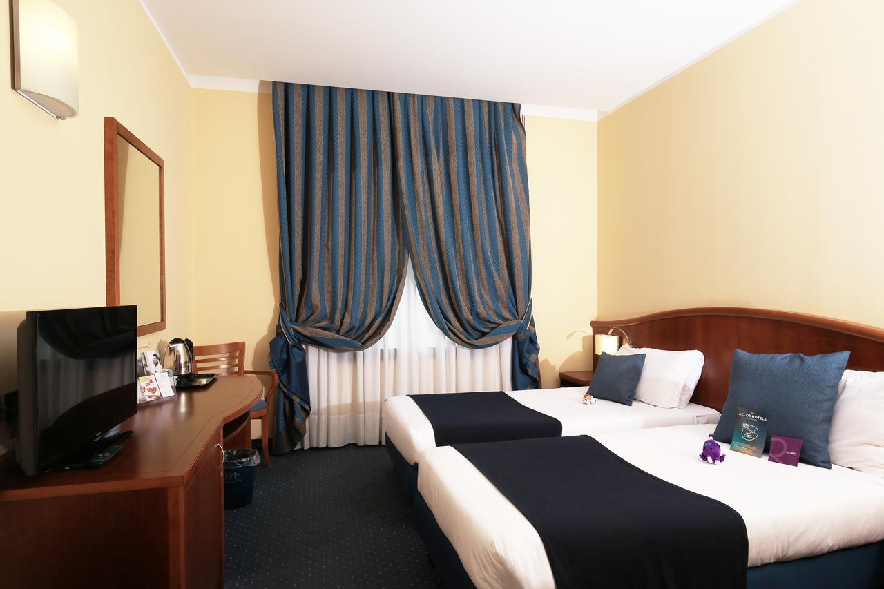 Mercure Genova San Biagio Esterno foto